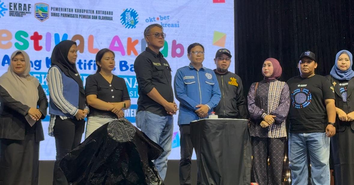 Dorong Ekonomi Kreatif, Pemkab Kotabaru Gelar Festival Akrab 2025 Dorong Ekonomi Kreatif, Pemkab Kotabaru Gelar Festival Akrab 2025